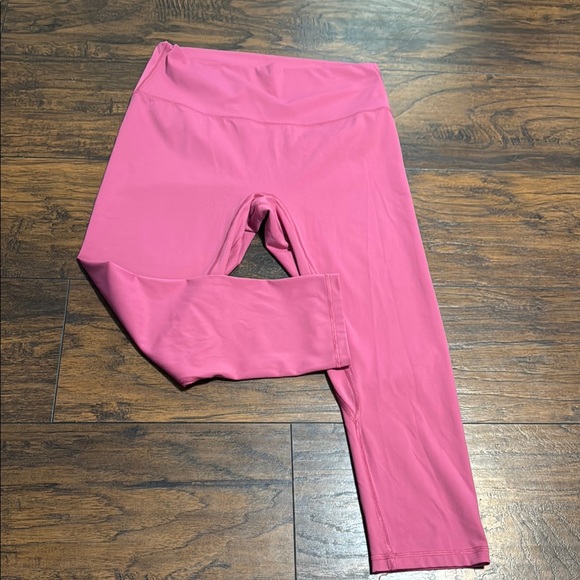 lululemon athletica Vibrant Pink Leggings - Picture 3 of 9